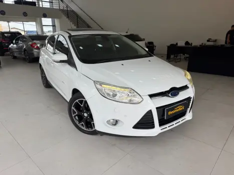 FORD Focus Hatch 2.0 16V 4P TITANIUM PLUS FLEX, Foto 1