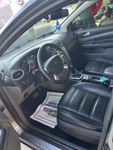 FORD Focus Hatch 2.0 16V 4P FLEX AUTOM�TICO, Foto 10