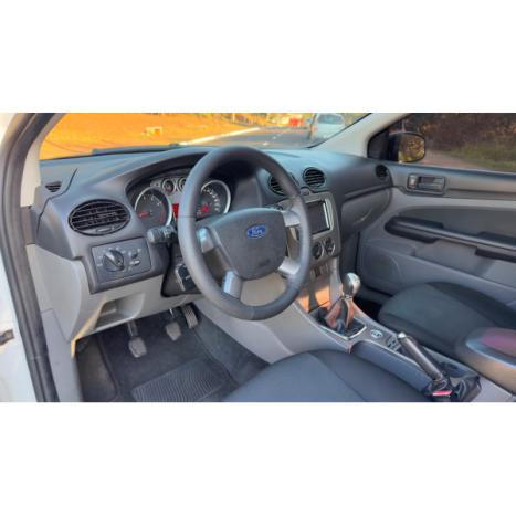 FORD Focus Hatch 2.0 16V 4P GLX FLEX, Foto 8