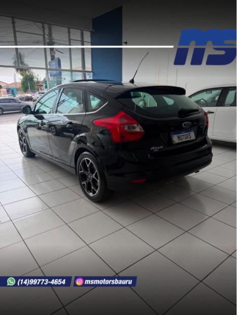 FORD Focus Hatch 2.0 16V 4P FLEX TITANIUM AUTOM�TICO, Foto 4
