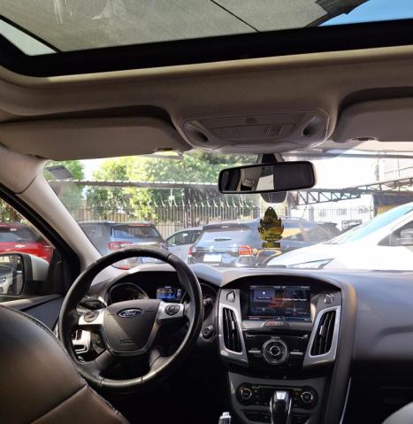FORD Focus Hatch 2.0 16V 4P FLEX TITANIUM POWERSHIFT AUTOM�TICO, Foto 2