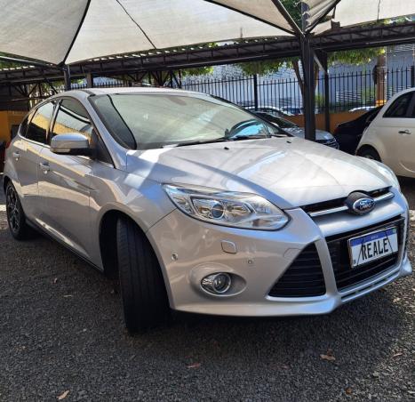 FORD Focus Hatch 2.0 16V 4P FLEX TITANIUM POWERSHIFT AUTOM�TICO, Foto 5