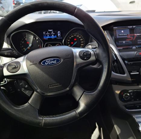FORD Focus Hatch 2.0 16V 4P FLEX TITANIUM POWERSHIFT AUTOM�TICO, Foto 6