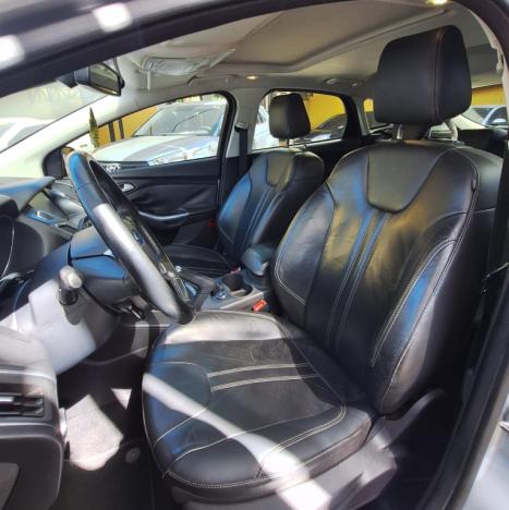 FORD Focus Hatch 2.0 16V 4P FLEX TITANIUM POWERSHIFT AUTOM�TICO, Foto 9