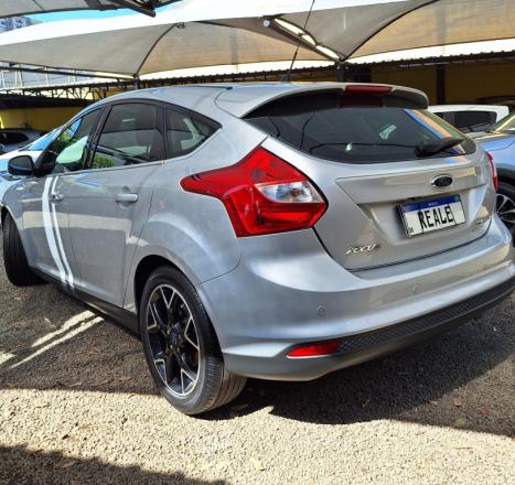 FORD Focus Hatch 2.0 16V 4P FLEX TITANIUM POWERSHIFT AUTOM�TICO, Foto 15