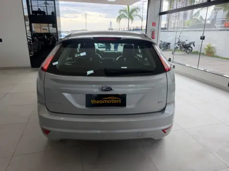 FORD Focus Hatch 2.0 16V 4P GLX, Foto 7