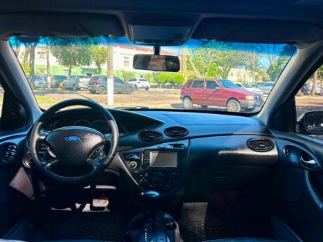 FORD Focus Hatch 2.0 16V 4P GHIA AUTOM�TICO, Foto 8