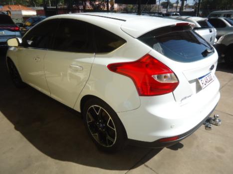FORD Focus Hatch 2.0 16V 4P FLEX TITANIUM AUTOM�TICO, Foto 6