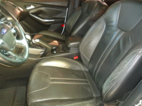 FORD Focus Hatch 2.0 16V 4P FLEX TITANIUM AUTOM�TICO, Foto 3