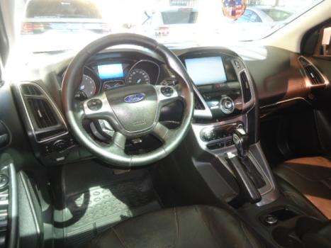 FORD Focus Hatch 2.0 16V 4P FLEX TITANIUM AUTOM�TICO, Foto 4