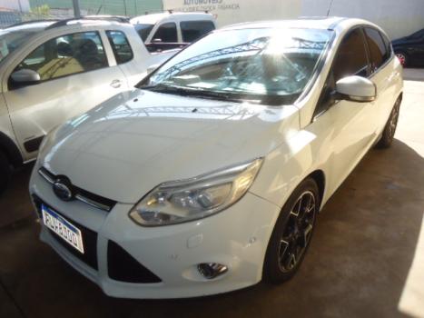 FORD Focus Hatch 2.0 16V 4P FLEX TITANIUM AUTOM�TICO, Foto 1