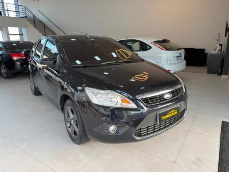 FORD Focus Hatch 2.0 16V 4P GLX, Foto 2
