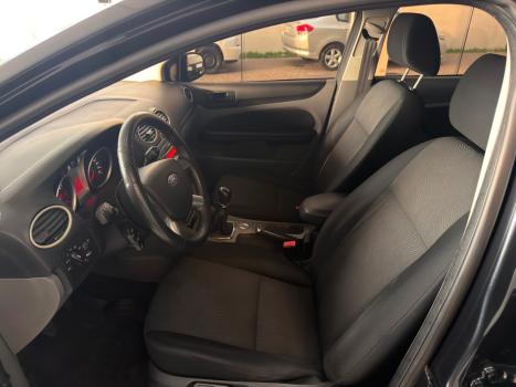 FORD Focus Hatch 2.0 16V 4P GLX, Foto 9
