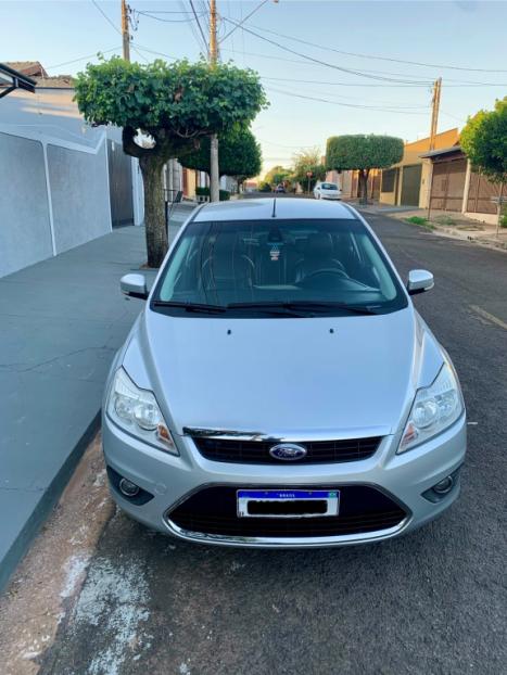 FORD Focus Hatch 2.0 16V 4P GLX AUTOM�TICO, Foto 3