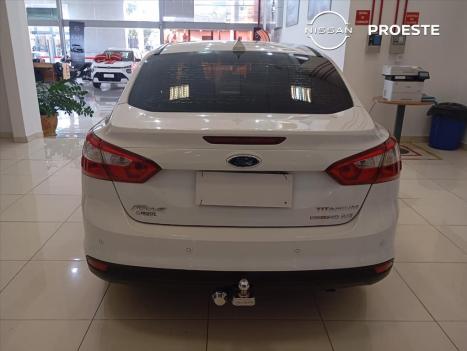 FORD Focus Hatch 2.0 16V 4P FLEX SE PLUS POWERSHIFT AUTOM�TICO, Foto 2