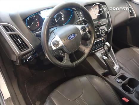 FORD Focus Hatch 2.0 16V 4P FLEX SE PLUS POWERSHIFT AUTOM�TICO, Foto 7