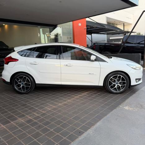 FORD Focus Hatch 2.0 16V 4P FLEX TITANIUM POWERSHIFT AUTOM�TICO, Foto 3