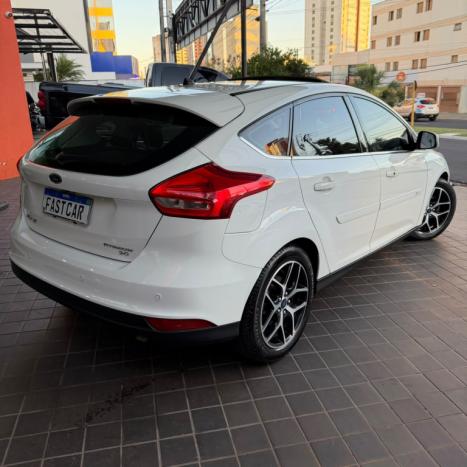 FORD Focus Hatch 2.0 16V 4P FLEX TITANIUM POWERSHIFT AUTOM�TICO, Foto 5
