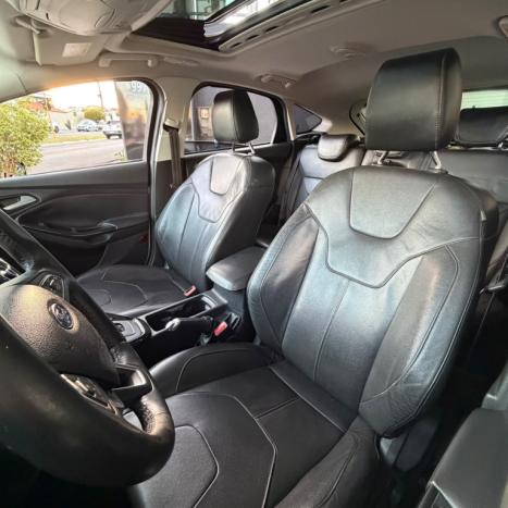 FORD Focus Hatch 2.0 16V 4P FLEX TITANIUM POWERSHIFT AUTOM�TICO, Foto 10
