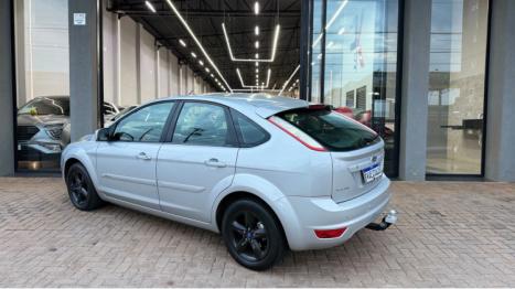FORD Focus Hatch 2.0 16V 4P GLX AUTOMÁTICO, Foto 6