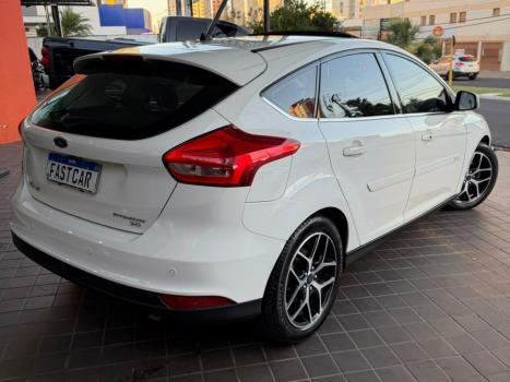 FORD Focus Hatch 2.0 16V 4P FLEX TITANIUM PLUS POWERSHIFT AUTOMÁTICO, Foto 5