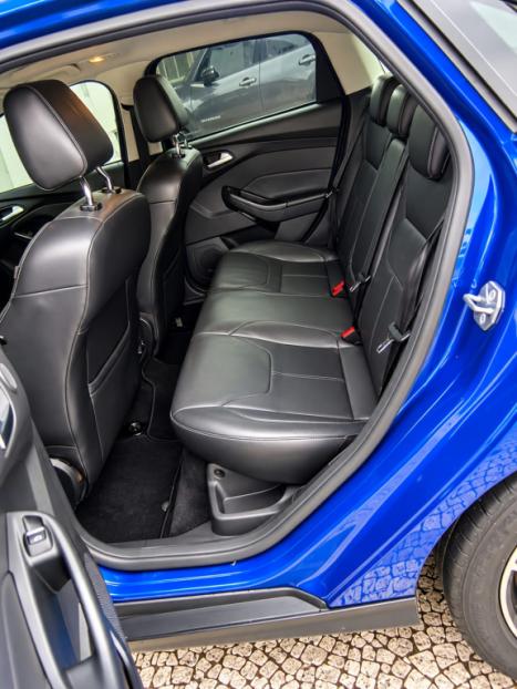 FORD Focus Hatch 2.0 16V 4P TITANIUM PLUS FLEX, Foto 5