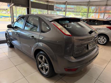 FORD Focus Hatch 2.0 16V 4P FLEX AUTOMÁTICO, Foto 6