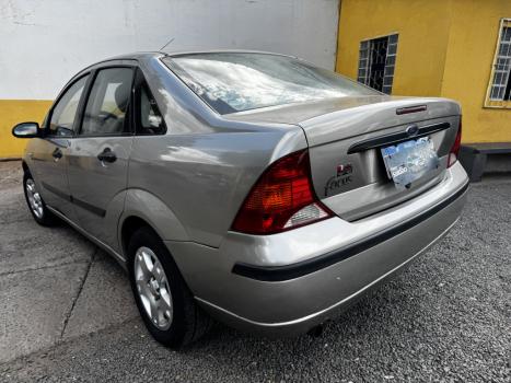 FORD Focus Sedan 1.6 4P GLX, Foto 3
