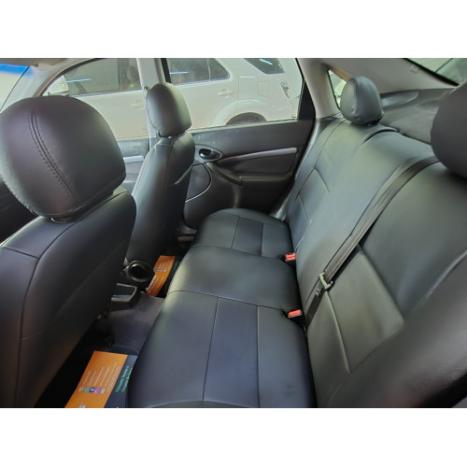 FORD Focus Sedan 1.6 4P GL FLEX, Foto 3