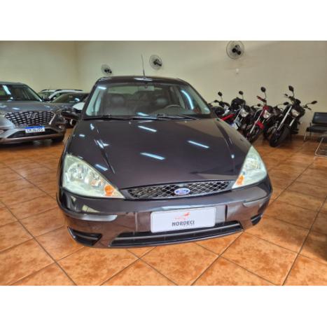 FORD Focus Sedan 1.6 4P GL FLEX, Foto 10