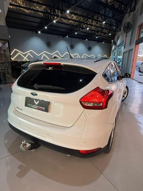 FORD Focus Sedan 1.6 S 16V 4P FLEX, Foto 7