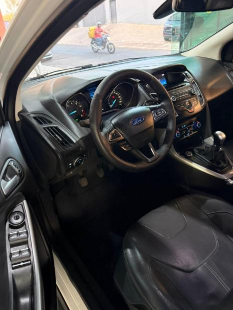 FORD Focus Sedan 1.6 S 16V 4P FLEX, Foto 11