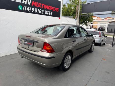 FORD Focus Sedan 1.6 4P GLX, Foto 4