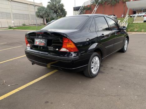 FORD Focus Sedan 1.6 4P GLX, Foto 6