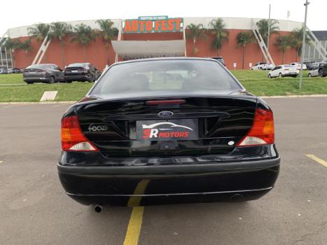 FORD Focus Sedan 1.6 4P GLX, Foto 7