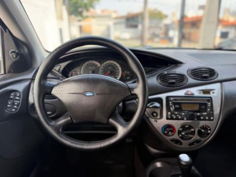 FORD Focus Sedan 1.6 4P GL FLEX, Foto 8