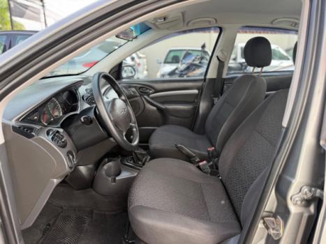 FORD Focus Sedan 1.6 4P GL FLEX, Foto 9
