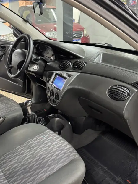 FORD Focus Sedan 1.6 S 16V 4P FLEX, Foto 12