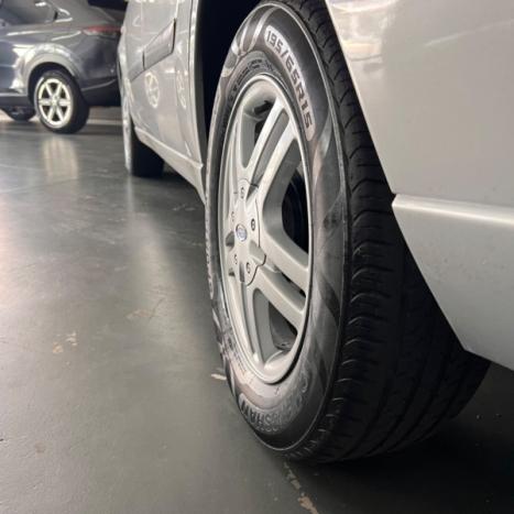 FORD Focus Sedan 1.6 4P, Foto 7