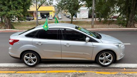 FORD Focus Sedan 2.0 16V 4P FLEX SE PLUS FASTBACK POWERSHIFT AUTOM�TICO, Foto 8