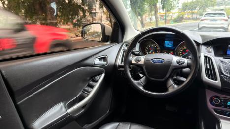 FORD Focus Sedan 2.0 16V 4P FLEX SE PLUS FASTBACK POWERSHIFT AUTOM�TICO, Foto 17