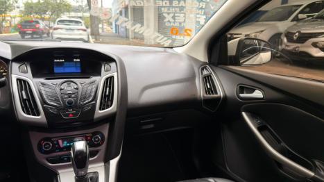 FORD Focus Sedan 2.0 16V 4P FLEX SE PLUS FASTBACK POWERSHIFT AUTOM�TICO, Foto 18
