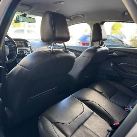 FORD Focus Sedan 2.0 16V 4P FLEX TITANIUM PLUS POWERSHIFT AUTOMTICO, Foto 10
