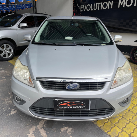 FORD Focus Sedan 2.0 16V 4P FC FLEX, Foto 2