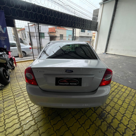 FORD Focus Sedan 2.0 16V 4P FC FLEX, Foto 5