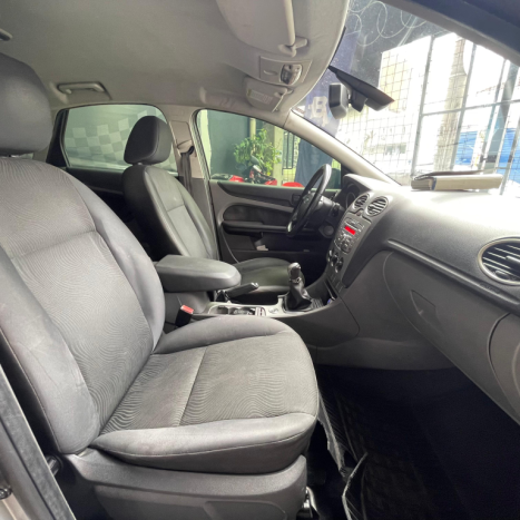 FORD Focus Sedan 2.0 16V 4P FC FLEX, Foto 13