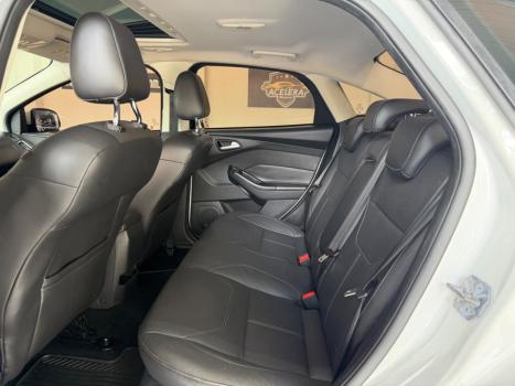 FORD Focus Sedan 2.0 16V 4P FLEX TITANIUM PLUS FASTBACK POWERSHIFT AUTOM�TICO, Foto 7