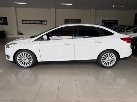 FORD Focus Sedan 2.0 16V 4P FLEX TITANIUM PLUS FASTBACK POWERSHIFT AUTOM�TICO, Foto 10