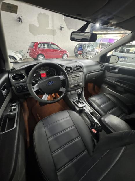 FORD Focus Sedan 2.0 16V 4P FLEX TITANIUM AUTOM�TICO, Foto 8