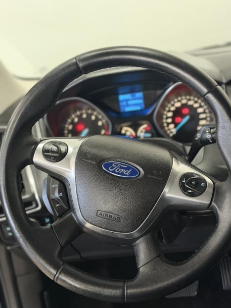 FORD Focus Sedan 2.0 16V 4P FLEX SE FASTBACK POWERSHIFT AUTOM�TICO, Foto 2